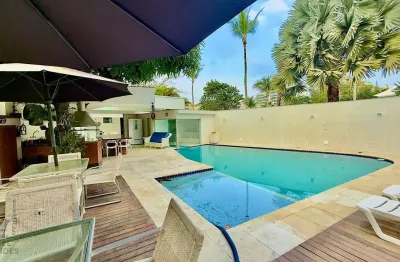 Casa para alugar no recreio dos bandeirantes, 6 quartos 3 suites, 6 vagas, condomínio vivendas do sol