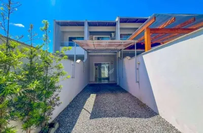 Sobrado de 2 dormitórios com potencial de ampliação à venda, 98 m² por r$ 328.000 - itoupavazinha - blumenau/sc