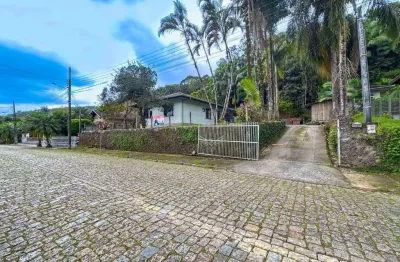 Casa com 3 dormitórios à venda, 172 m² por r$ 900.000,00 - centro - pomerode/sc