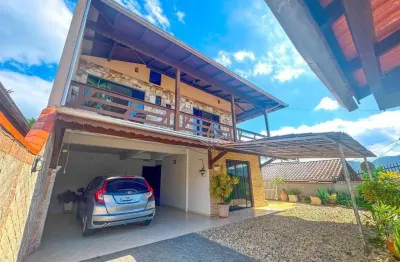 Casa com 4 dormitórios à venda, 258 m² por r$ 690.000,00 - itoupava central - blumenau/sc
