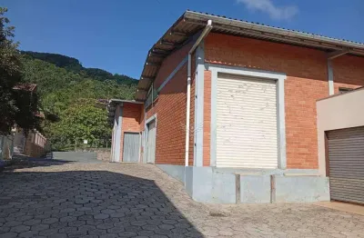 Galpão para alugar, 407 m² por R$ 5.500,00/mês - Testo Salto - Blumenau/SC