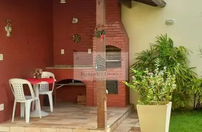 Imperdível: casa em condomínio de luxo na taquara, rio de janeiro-rj! 3 quartos, 1 suíte, 1 sala, 2 vagas de garagem, 275m².