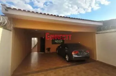 Casa de 3 quartos sendo 1 suite 4 vagas no bairro monte alegre.