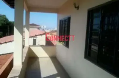 Casa sobrado com salão ne parte inferior no bairro ipiranga.