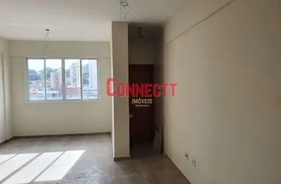 Sala comercial 34m² bem localizada com estacionamento para o público