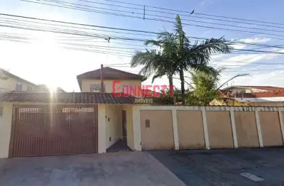 Casa de 500m² sendo 3 quartos sendo 1 suite, piscina no bairro parque dos lagos.