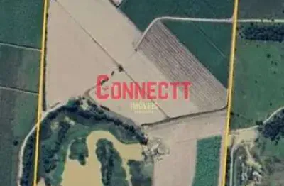 Chácara / sítio à venda no Centro, Cajuru 