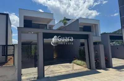 Casa com 3 quartos à venda na Rua Oscar Schmitz, 211, Três Rios do Norte, Jaraguá do Sul