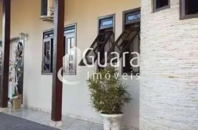 Casa com 3 quartos à venda na Ilha da Figueira, Guaramirim 