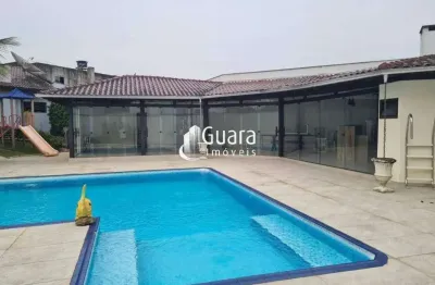 Casa com 4 quartos à venda no Centro, Guaramirim 