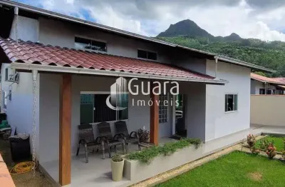 Casa com 3 quartos à venda na Rua Alvina Gorges Xavier, 50, Ilha da Figueira, Jaraguá do Sul