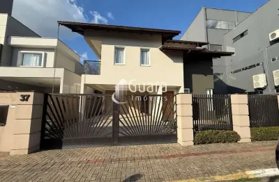 Casa com 3 quartos à venda na Romeu Romaldus Fisher, 37, Centro, Guaramirim