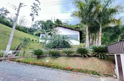 Apartamento com 2 quartos à venda na Angelo Pradi, 55, Ilha da Figueira, Jaraguá do Sul