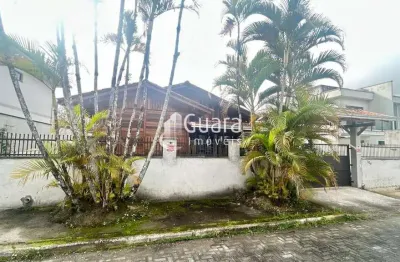 Casa com 2 quartos à venda na Pastor Lorenz Hahn, 154, Nova Esperança, Guaramirim