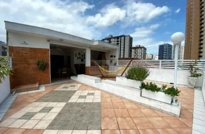Casa à venda na ponta da praia! 3 suítes sendo 2 com closet, churrasqueira, forno a lenha e solarium