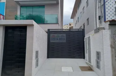 Sobrado villagio santos - 2 suítes - 2 vagas - churrasqueira - campo grande.