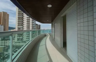 Cobertura com 3 quartos, 1 suíte com closet, 2 vagas de garagem com vista mar no bairro guilhermina.