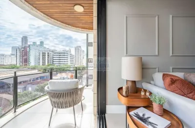 Apartamento no gonzaga, 185 m², 3 quartos sendo todos suítes, 5 banheiros, 2 vagas de garagem