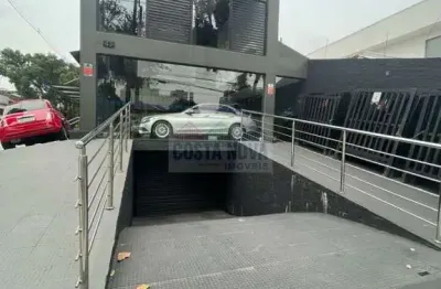 Prédio comercial em santos, de esquina e com vagas de garagem/estacionamento