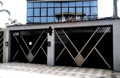 Imóvel comercial para locação. 8 quartos, 5 suítes e 6 vagas no bairro boqueirão