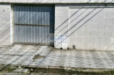 Casa com 157m², são 2 quartos, 2 banheiros, garagem para 3 carros. bairro esplanada dos barreiros