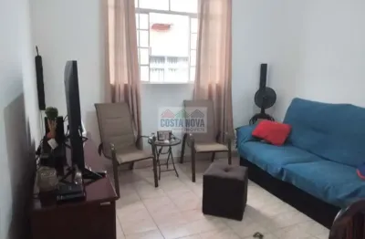 Apartamento com 2 quartos, 2 banheiros, 1 vaga. próximo a praia