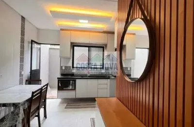 Sobrado à venda com 66m², 2 dormitórios, 1 vaga e 2 banheiros em praia grande