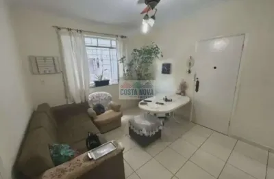 Apartamento com 2 dormitórios, ar e planejados no campo grande. ótima localização