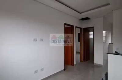 Seu novo lar perto da praia! casa em condomínio fechado com 2 quartos no melvi - praia grande - sp