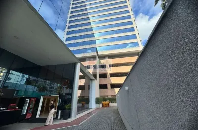 O mais alto padrão corporativo de santos. laje com 645 m², com heliponto e vista icônica