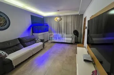 Sobrado espaçoso a 750m da praia, com área gourmet e localização excelente