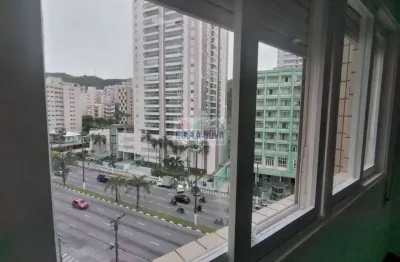 Apartamento amplo pé na areia com 3 dormitórios e vista privilegiada