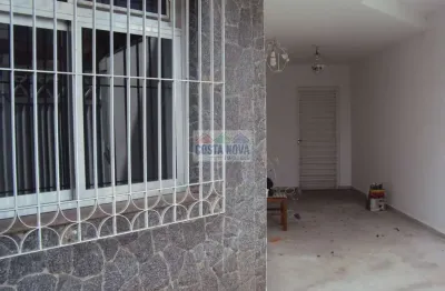 Casa com 3 dormitórios e quintal amplo na ponta da praia, santos