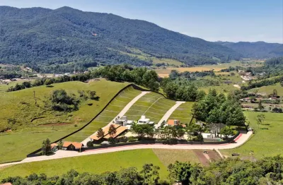 Terreno 620 m2 cond fechado, estrutura para cavalos em área rural de camboriú - camboriú - sc