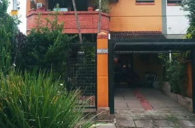 Casa com 4 dormitórios para alugar, 154 m² por r$ 4.950,00/mês - guarujá - porto alegre/rs