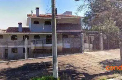 Belíssima casa com 5 dormitórios no bairro tristeza