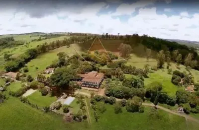Fazenda à venda no Parque Vitória, Descalvado 