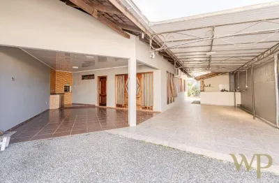 Casa com 3 quartos à venda na rua josé do patrocínio, 463, saguaçu, joinville por r$ 630.000