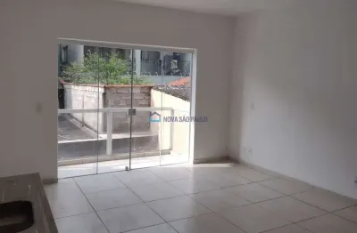 Kitnet / Stúdio para alugar na Rua Boçoroca, --, Vila Mira, São Paulo