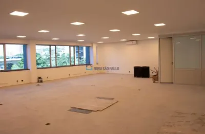 Sala comercial para alugar na Rua Funchal, --, Vila Olímpia, São Paulo