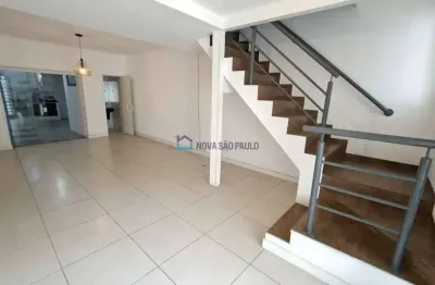 Excelente sobrado residencial para locação! a 250 metros a pé do metrô saúde!