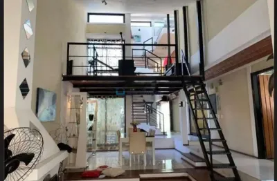 Sobrado com 337 m2 5 dorms sendo 1 suíte 2 salas cozinha 5 banheiros área de serviço 4 vagas garagem