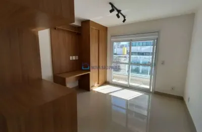 Studio novo, pronto para morar, a 170 metros do metrô praça da árvore .