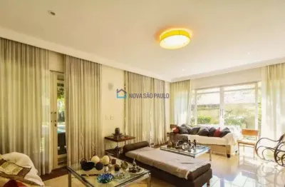 Casa. campo belo. locação. com 370m², 4 quartos, 5 vagas.