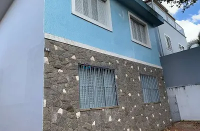 Casa com 2 quartos para alugar na Rua Guaripe, --, Vila do Bosque, São Paulo