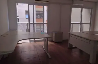 Conjunto comercial de alto padrão próximo ao metrô vergueiro!