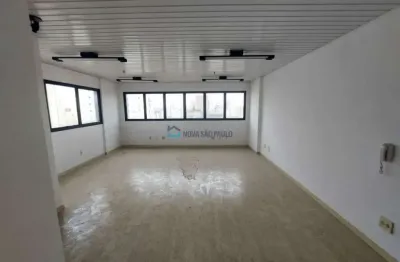 Sala comercial com 1 sala para alugar na Rua Bertioga, --, Chácara Inglesa, São Paulo