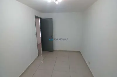 Apartamento 2 dormitórios - saúde próx ao bebidas imigrantes