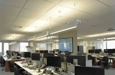 Sala comercial com 8 salas para alugar na Avenida Pedroso de Morais, --, Pinheiros, São Paulo