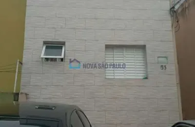Casa bem localizado disponível para locação na vila das mercês.